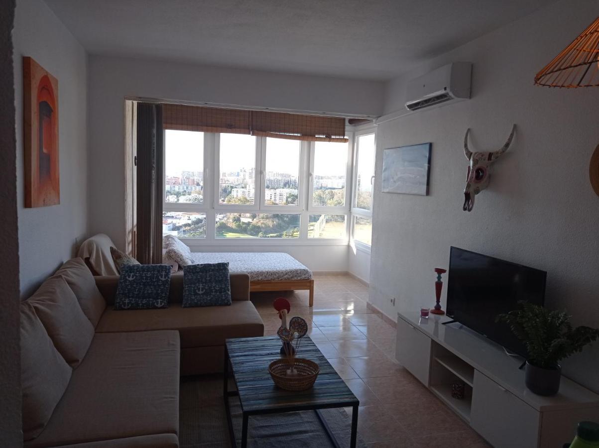 Estudio En La Colina Zona Playamar Torremolinos Extérieur photo