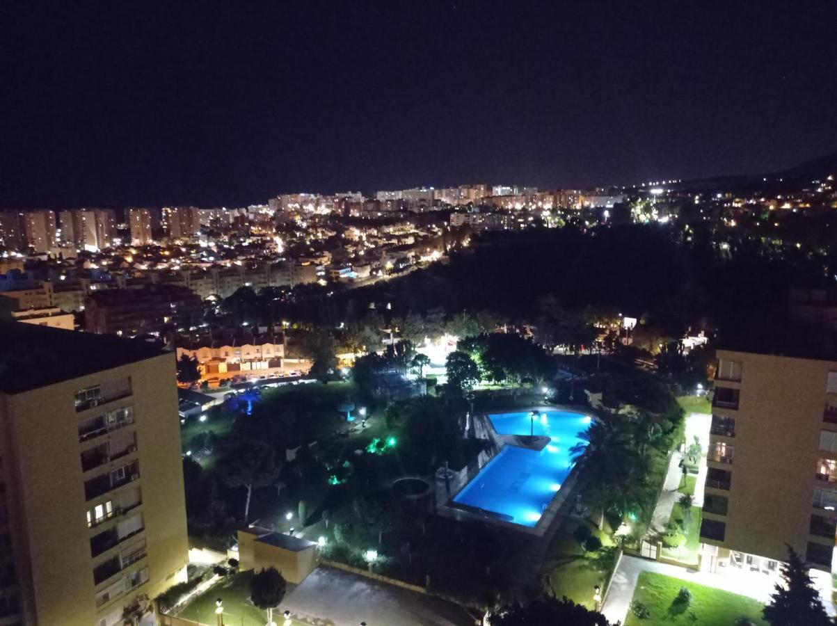 Estudio En La Colina Zona Playamar Torremolinos Extérieur photo
